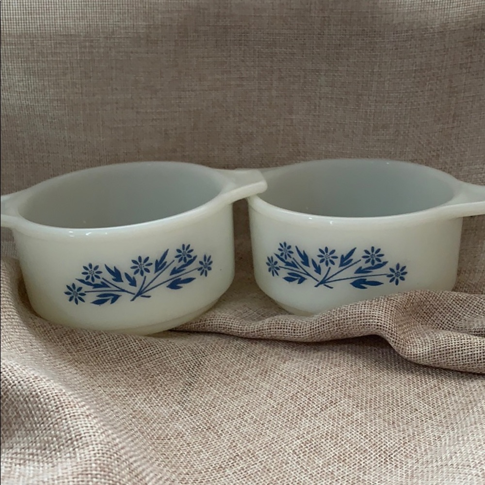 Vintage blue floral small Dynaware  serving bowls